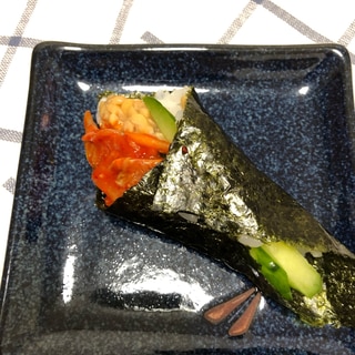 納豆とキムチときゅうりの手巻き寿司 ♪